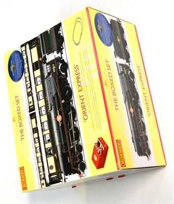 Lot 121 - Hornby (China) OO Gauge R1038 Orient Express 'The Box Set' consisting of BR Merchant Navy Class...