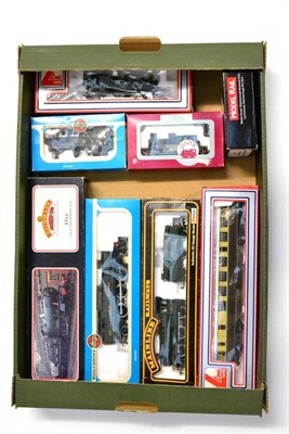 Lot 151 - Various OO Gauge Locomotives Bachmann 31827 GWR 2-6-0 5355; Airfix 54150 2-6-2T GWR 6110 and 0-4-2T