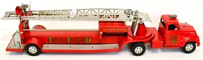 Lot 247 - Tonka No.5 Articulated Fire Engine pressed steel with two piece extending ladder 31";, 79cm (G)