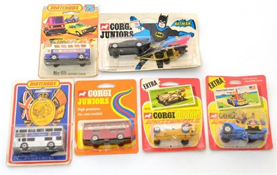 Lot 443 - Corgi Juniors Batman two piece set (header card bent) Whizzwheels Popeye paddle wagon,...