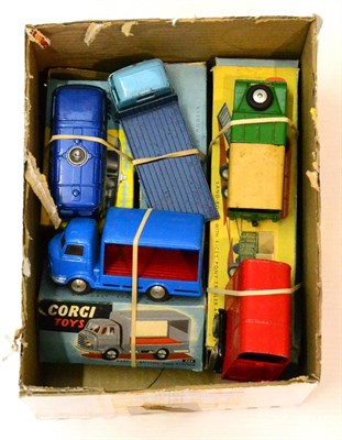 Lot 456 - Corgi Various Vehicles Gift Set No.2 Land Rover and Rice Pony Trailer (G box F-G, lacks insert) 455