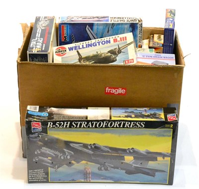 Lot 489 - Various Kits including Airfix Millennium Falcon, AMT B52H Stratofortress, Monogram Space...