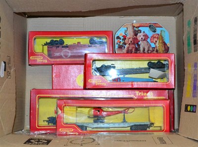 Lot 82 - Triang OO-Gauge Battlespace R341 Searchlight wagon R345 Rocket launching wagon, R128 Operating...