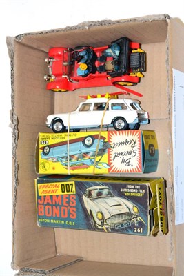 Lot 291 - Corgi 267 James Bond Aston Martin DB5 (G box G-F, one end flap detached) 475 Citroen Safari...