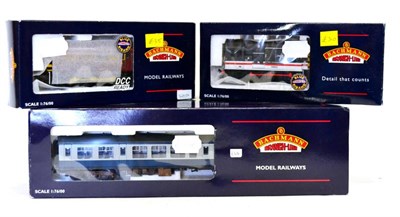 Lot 98 - Bachmann OO Gauge 32910 Class 108 3-Car DMU Set blue/grey, 32108 Class 08 Diesel shunter EWS...