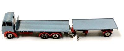 Lot 269 - Shackleton c/w Foden Flat Truck And Trailer grey (overall G, but cab has clear crazing from...