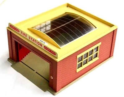 Lot 283 - Dinky Plastic Fire Station constructed kit (G-E)