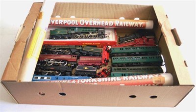 Lot 107 - Hornby Railways/Triang Various Locomotives And Rolling Stock R861 2-10-0 Evening Star (E box...