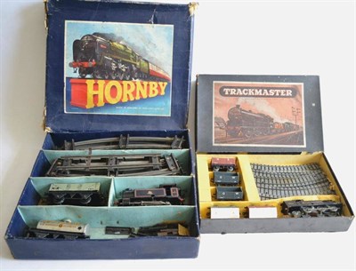 Lot 124 - Hornby O-Gauge No.40 Tank Set consisting of c/w 0-4-0T BR 82011 locomotive, National Benzole...