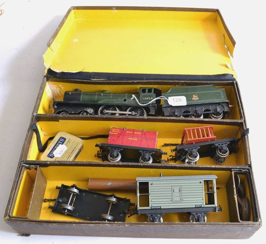 Lot 128 - Bassett-Lowke O-Gauge Goods Set consisting