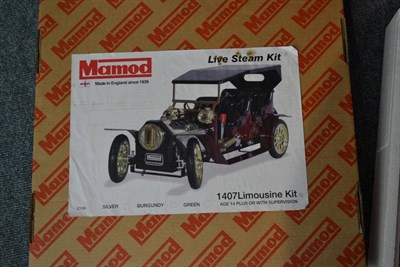 Lot 134 - Mamod Live Steam Kit 1407 Limousine burgundy (E box E, ex-shop stock)