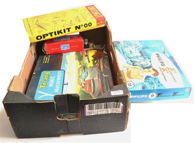 Lot 270 - Minic Motorway M1504 Set containing two road cars and track (G-F box G-F) together with two Philips