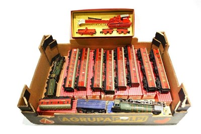 Lot 40 - Hornby Dublo Locomotives And Rolling Stock EDL12 Duchess of Montrose in repair box numbered...