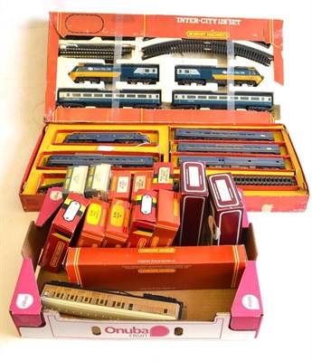 Lot 75 - Triang OO Gauge Transcontinental Set, consisting of diesel locomotive, two passenger coaches,...