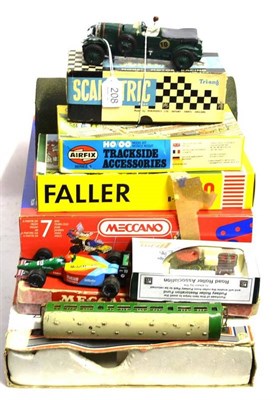 Lot 208 - Scalextric C64 Bentley green no.10 (E-G box G), Benetton F1 (E-G) together with a Lima Diesel...