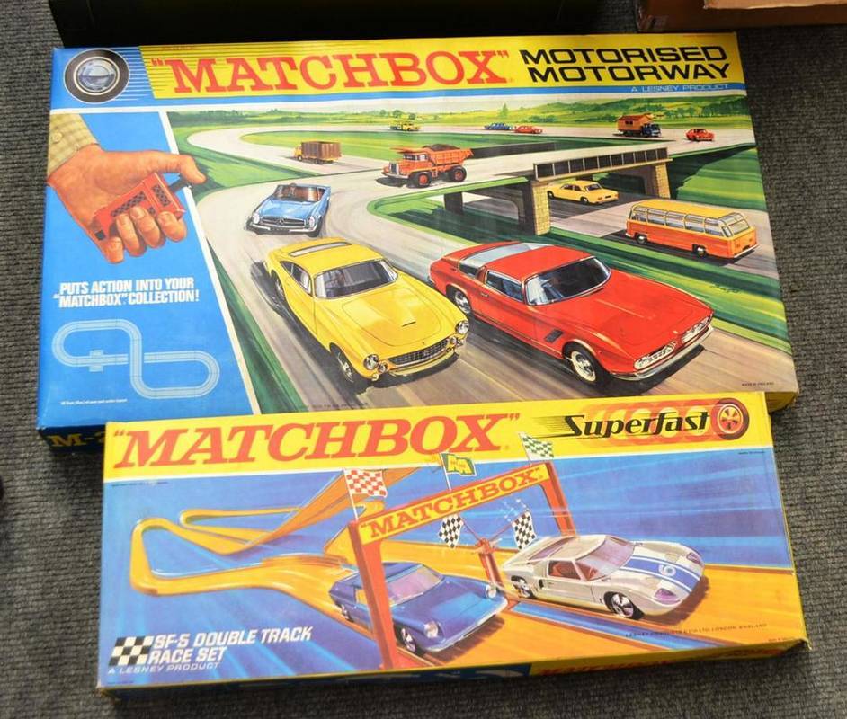 Matchbox M2 Lot 271 - Matchbox M2 Motorised Motorway Set