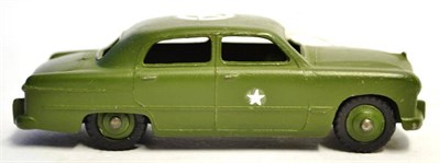 Lot 307 - Dinky 139Am/675 US-Army Ford Fordor Staff Car military green with three star roundels (E, one...