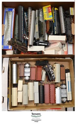 Lot 27 - A Large Collection of 'OO/HO' Gauge Trains and Accessories, including a boxed Roco 'Krokodil'...