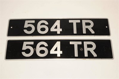 Lot 1232 - 564 TR, vehicle registration number, with retention document