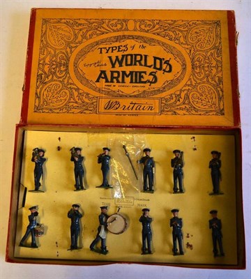 Lot 120 - A Boxed Britains Lead R.A.F. Band Set No.1527, containing twelve figures strung to original...