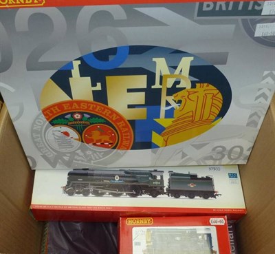 Lot 36 - Boxed Hornby 'OO' Gauge Trains, all DCC chipped, comprising a B.R. Battle of Britain Class 7P5F...