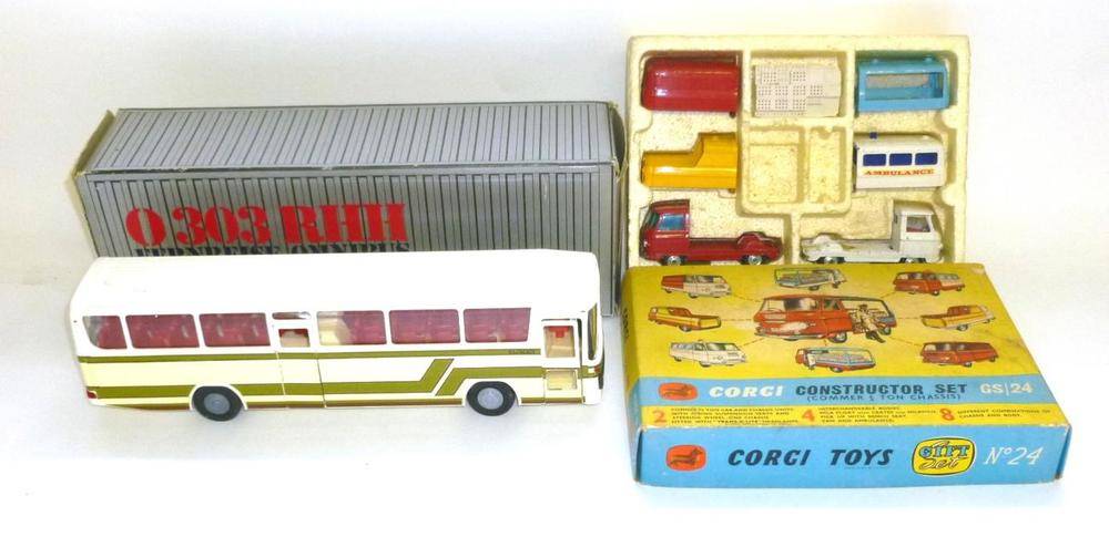 Lot 204 - A Boxed Corgi Constructor Gift Set No.24, comprising two Commer chassis, four interchangeable...