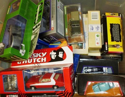 Lot 205 - A Collection of Thirty Three Boxed Corgi Vehicles, including Corgi Classics, Brewery...