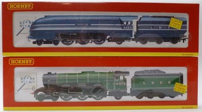 Lot 34 - A Collection of Hornby 'OO' Gauge Trains and Accessories, including two boxed Super Detail...