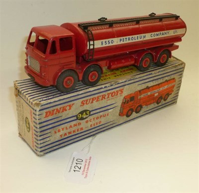 Lot 1210 - A Boxed Dinky Supertoys Leyland Octopus Esso Tanker No.943, in red, with black ladder, Esso decals