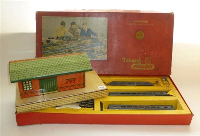 Lot 33 - A Boxed Triang 'OO' Gauge R3V Passenger Set, containing two locomotives, two coaches and track;...