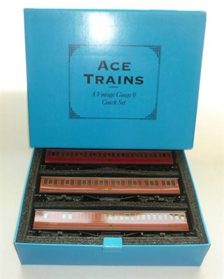 Lot 35 - A Boxed Ace Trains 'O' Gauge Presentation Coach Set, to mark the 30th anniversary of HRCA in...