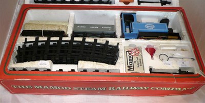 Lot 8 - A Boxed Mamod 'O' Gauge Live Steam Goods Set RS1, containing blue SL2 locomotive, two wagons, track