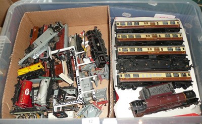 Lot 12 - A Hornby Dublo 2-Rail 'City of London' Locomotive & Tender No.46245, together with five...