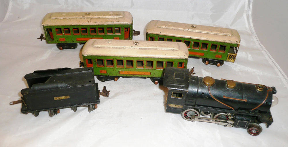 Lot 22 - A Lionel 'O' Gauge Electric Train Set,