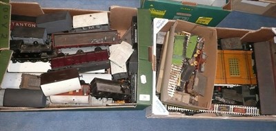 Lot 39 - A Large Collection of 'O' Gauge Trains and Accessories, both kit and factory built, including...