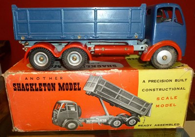 Lot 215 - A Boxed Shackleton Mechanical Foden F.G.6. Tipper, with blue cab and back, red wheel arches,...