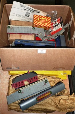 Lot 10 - Tri-ang 'OO' Gauge Trains and Accessories, including a boxed Class 3F Tender Locomotive...