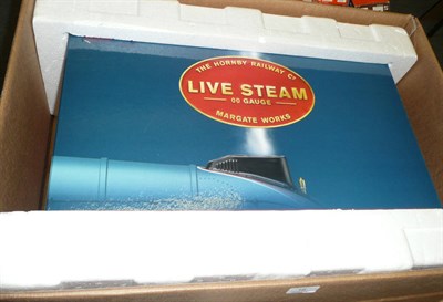 Lot 16 - A Boxed Hornby 'OO' Gauge Live Steam 'Mallard' Train Set, containing locomotive and tender,...