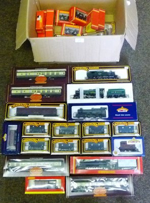 Lot 21 - A Collection of Boxed 'OO' Gauge Trains, including Hornby - BR Class 2800 Locomotive No.2857,...