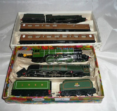 Lot 43 - Two Hornby Dublo Tender Locomotives - 'Bristol Castle' No.7013 and 'Duchess of Montrose'...