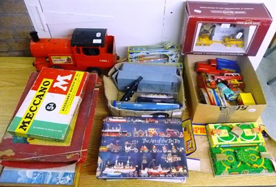 Lot 159 - Mixed Toys, including  Meccano No.4 & No.5A sets, two Philips Mechanical Engineering kits,...