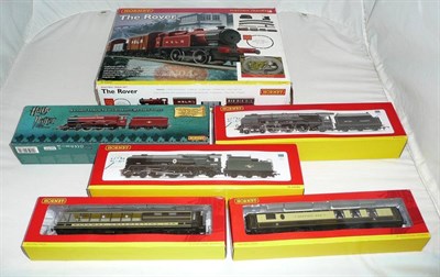 Lot 13 - A Boxed Hornby 'OO' Gauge Electric Train Set 'The Rover' R1068, containing an 0-4-0 locomotive,...