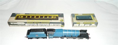 Lot 36 - A Boxed Wrenn 'OO' Gauge 4-6-2 'City of Glasgow' Locomotive and Tender No.46242, box no.W2229,...