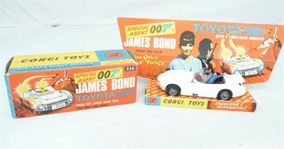 Lot 189 - A Boxed Corgi 'James Bond' Toyota 2000GT No.336, with white body, red aerial, driver and passenger