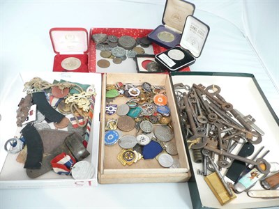 Lot 234 - A Mixed Collection of Badges, coins, medallions, pocket knives and keys