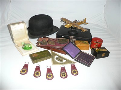 Lot 236 - Mixed Collectables, including a Parker Flying Boat touch-tip petrol table lighter, in gilt...