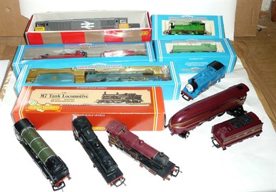 Lot 46 - Four Boxed Hornby 'OO' Gauge Thomas The Tank Engine Locomotives - James the Red Engine R852, Gordon
