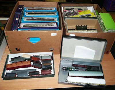 Lot 66 - A Collection of Boxed 'OO' Gauge Model Trains, comprising Mainline - three locomotives, three...