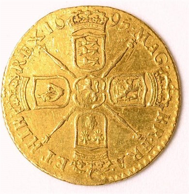 Lot 21 - William III (1694-1702), Half Guinea, 1695, laureate bust right, rev. crowned cruciform shields...