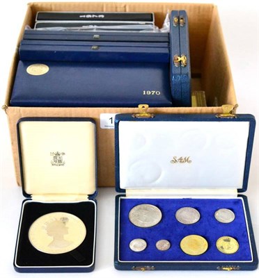 Lot 164 - Foreign proof and uncirculated sets, 1961 and 1962 South Africa proof sets, 50 cent down to...